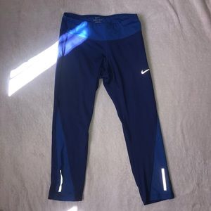 Nike Crop Leggings